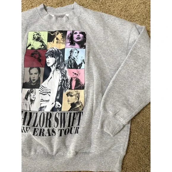 Taylor Swift The Eras Tour Graphic Sweatshirt Grey Crewneck Pullover Medium - Picture 3 of 8